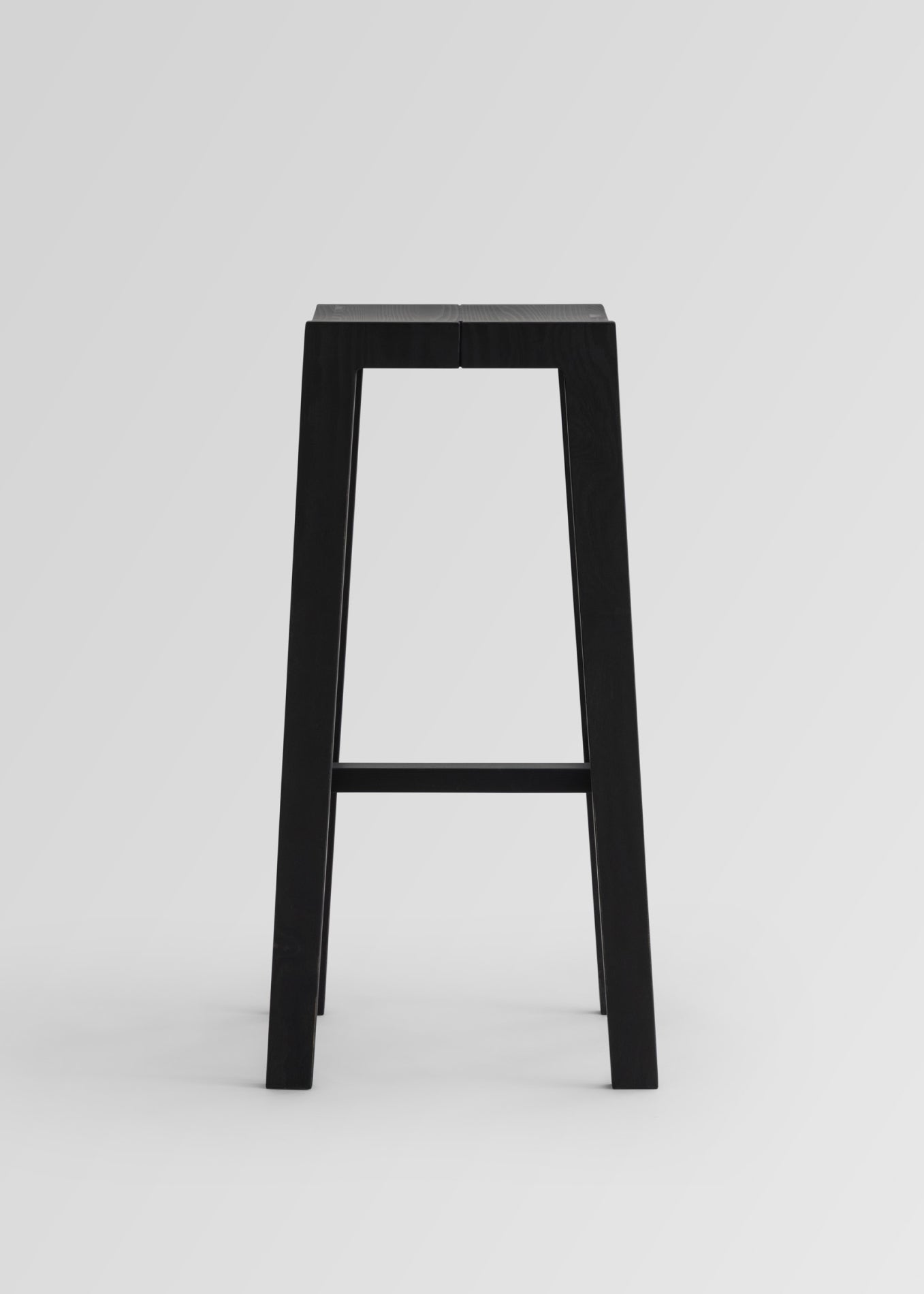 016 Maasto Bar Stool Black