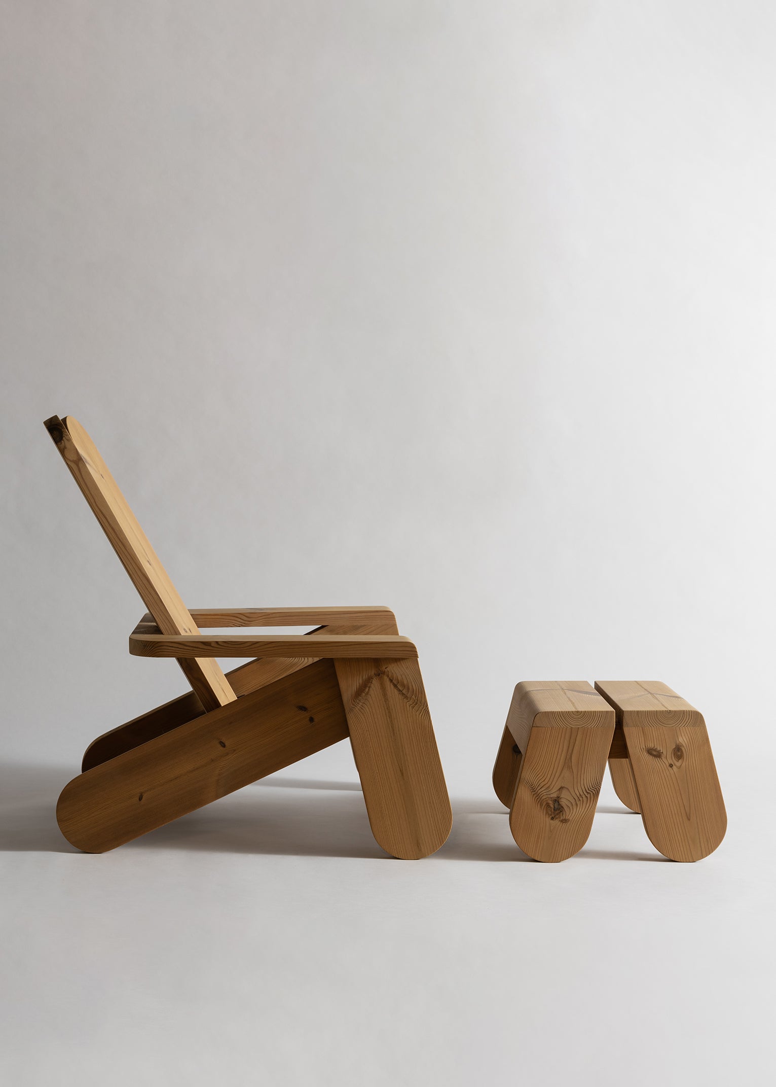 015 Peace Outdoor Footstool