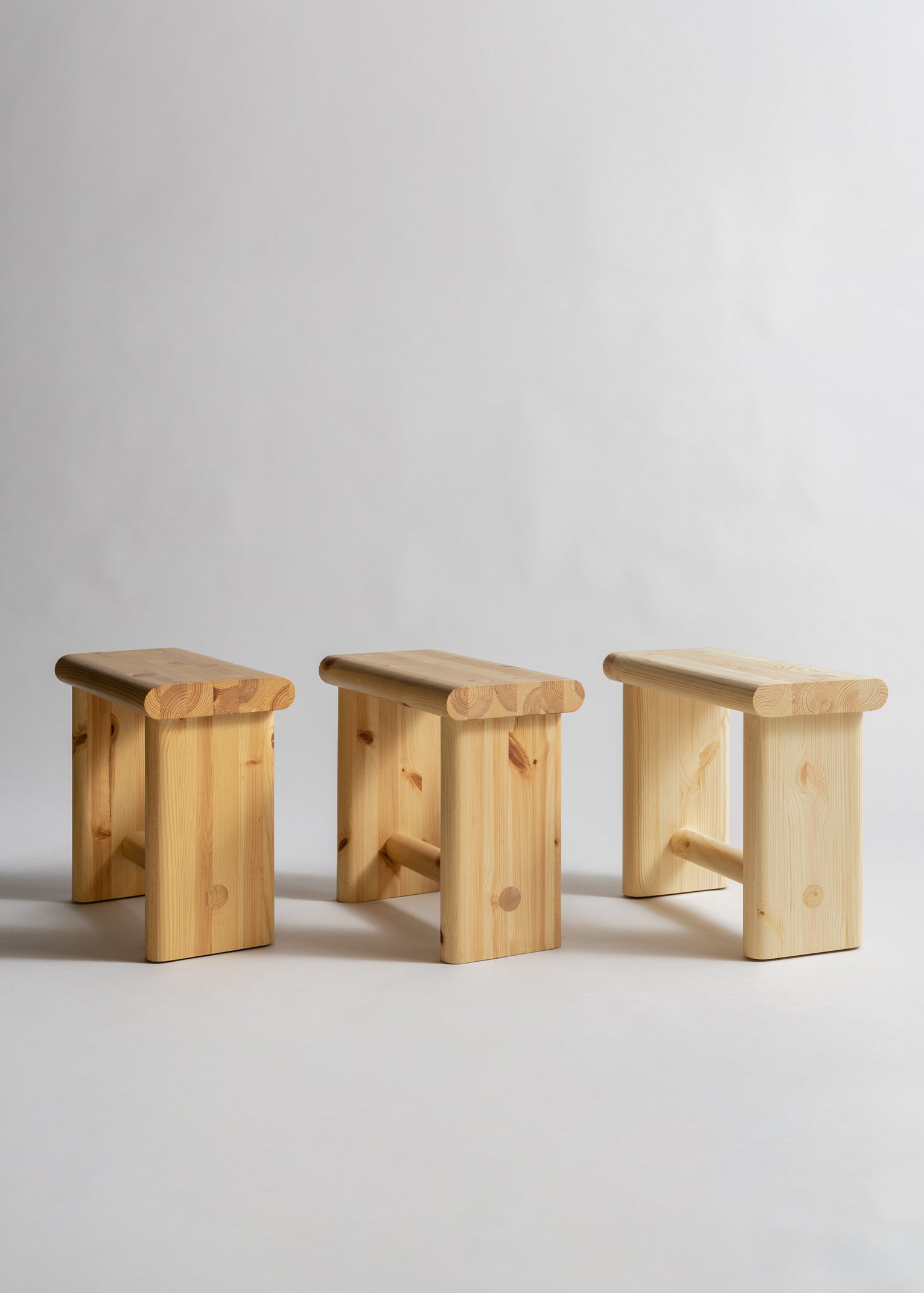 002 Ast Stool