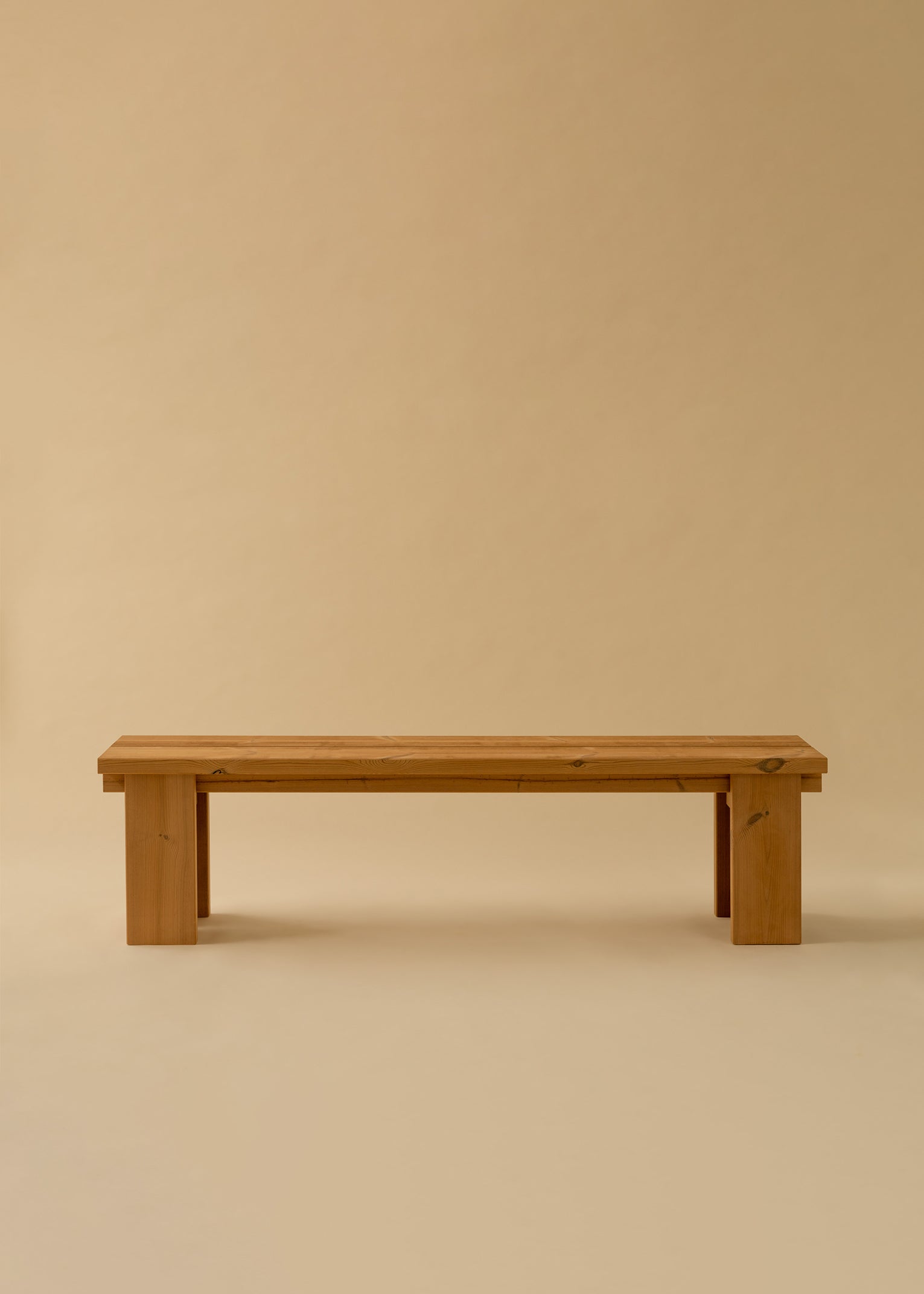 013 Osa Outdoor Bench