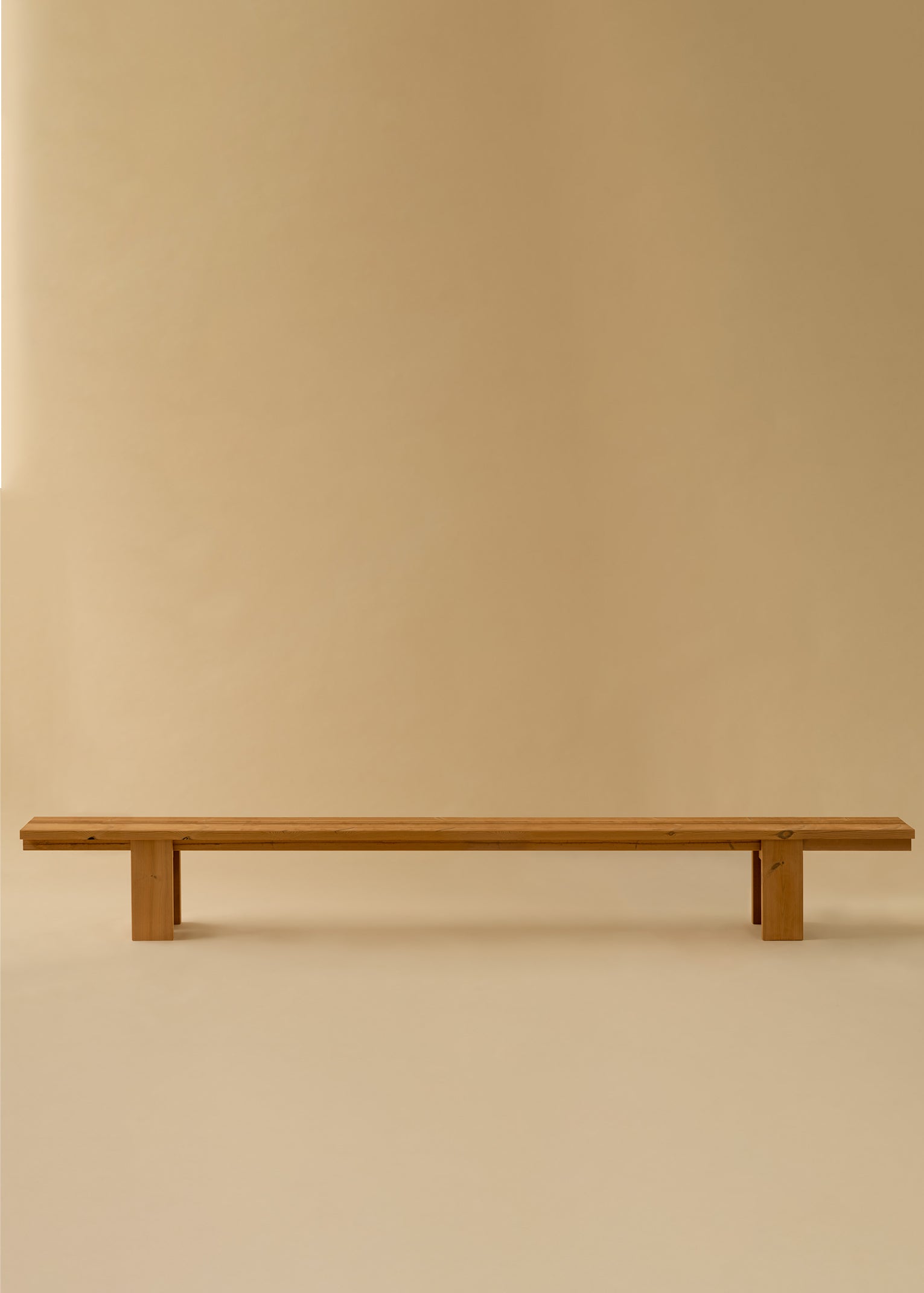 013 Osa Outdoor Bench