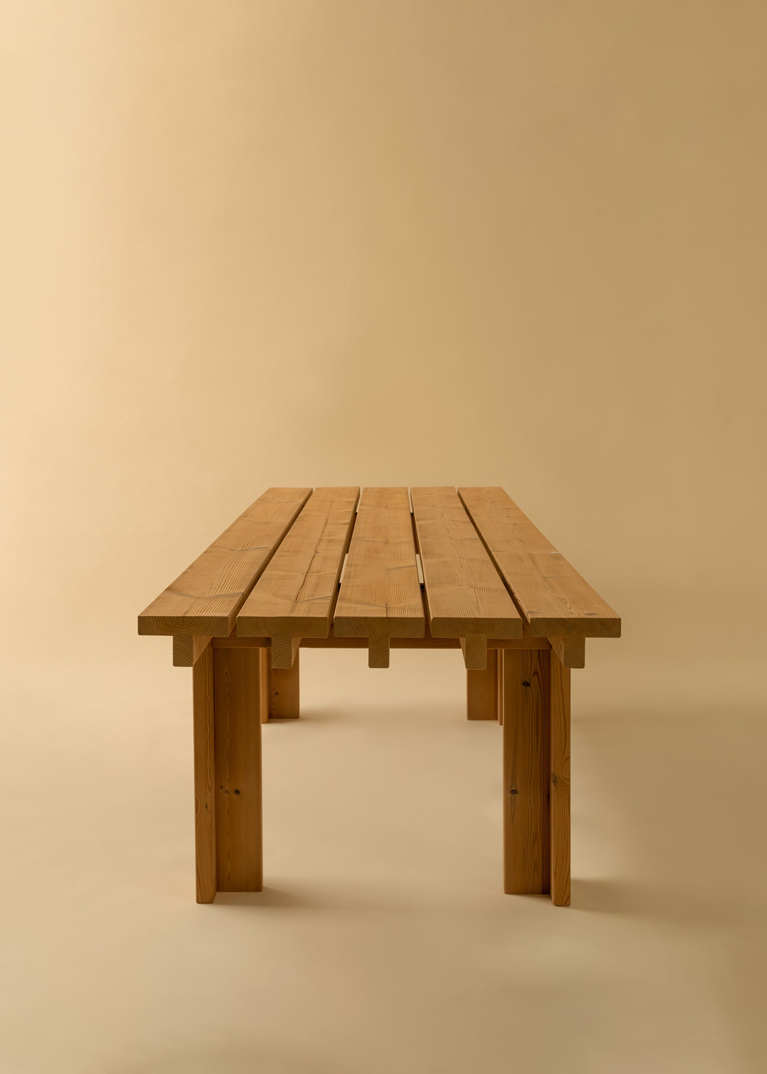 013 Osa Outdoor Dining Table