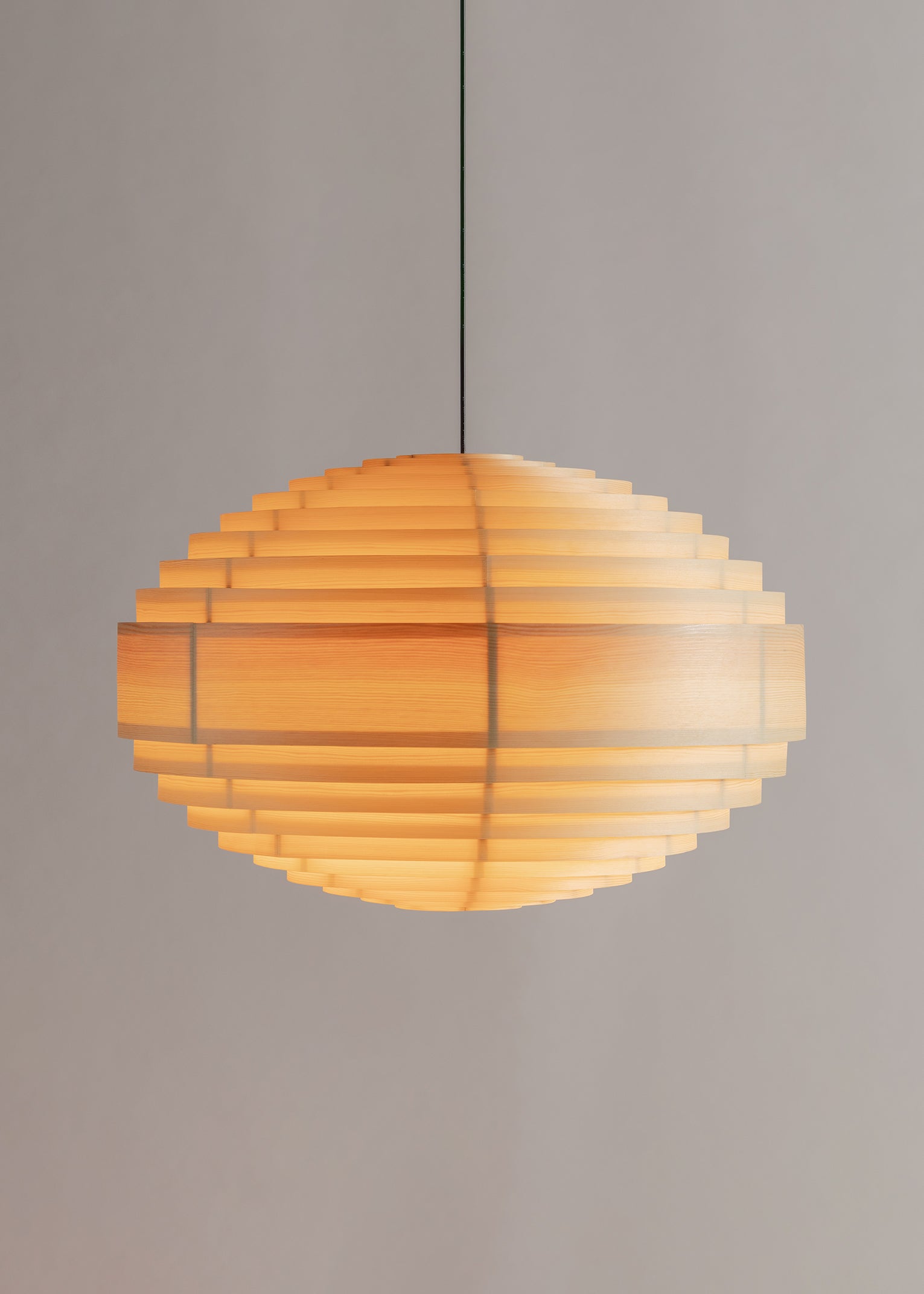 1002 Hans Pendant XL 70 by Hans-Agne Jakobsson – Vaarnii