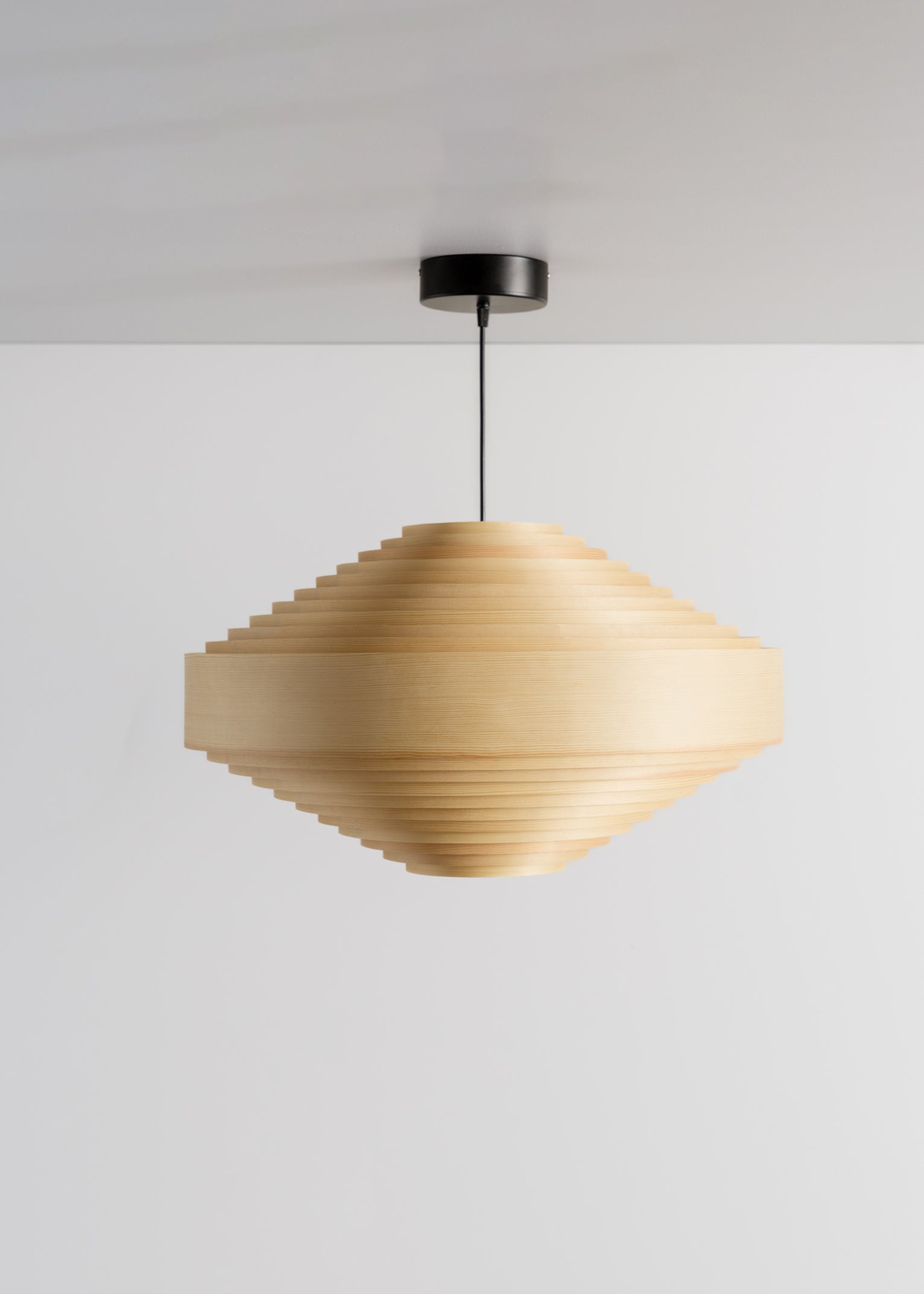 1003 Hans Pendant 60 by Hans-Agne Jakobsson – Vaarnii