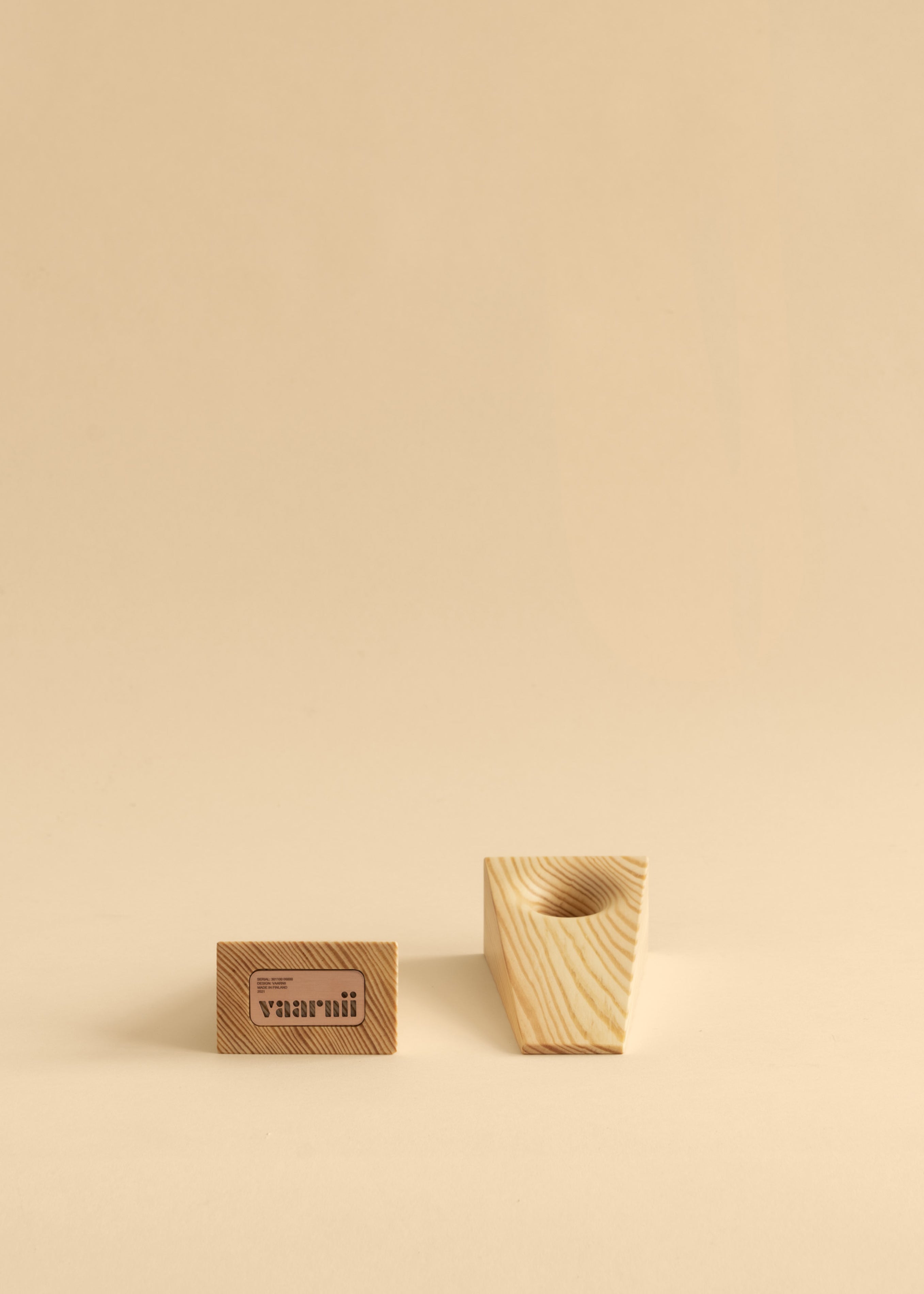デンマーク　Kvetny＆Sonners社 ビンテー 1002 Hans Pendant XL 70 by Hans-Agne Jakobsson – Vaarnii