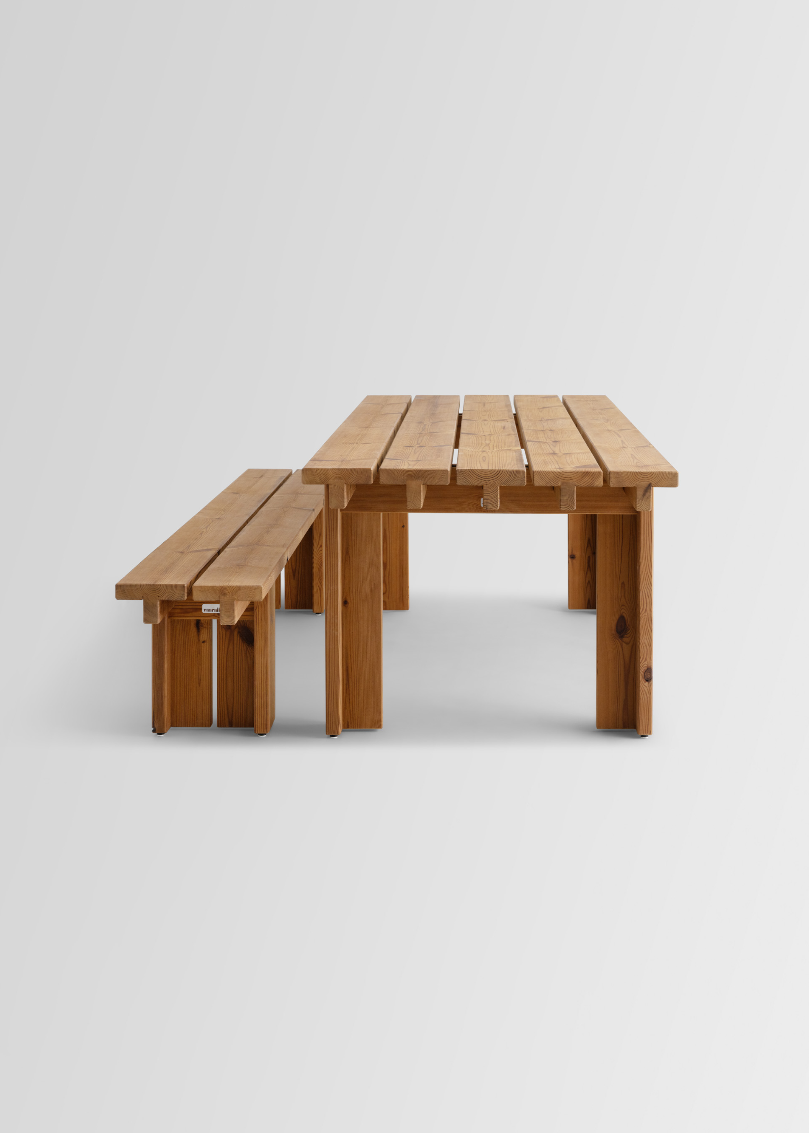 013 Osa Outdoor Bench