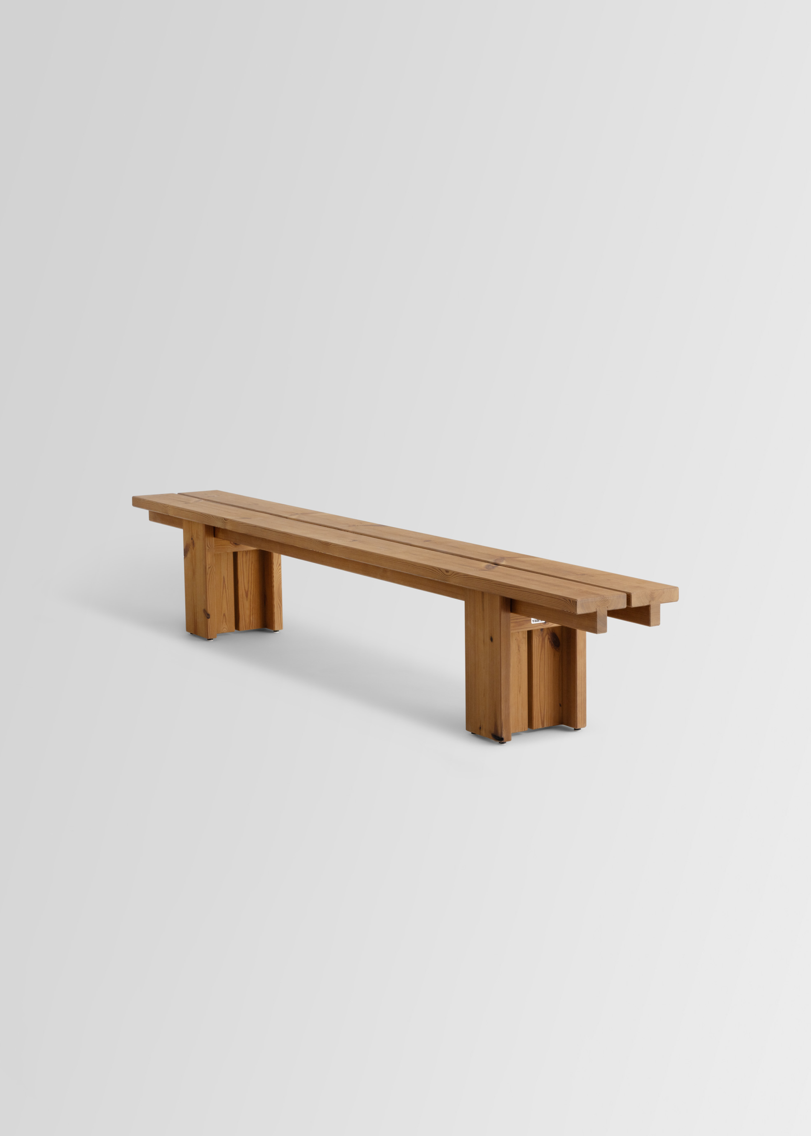 013 Osa Outdoor Bench