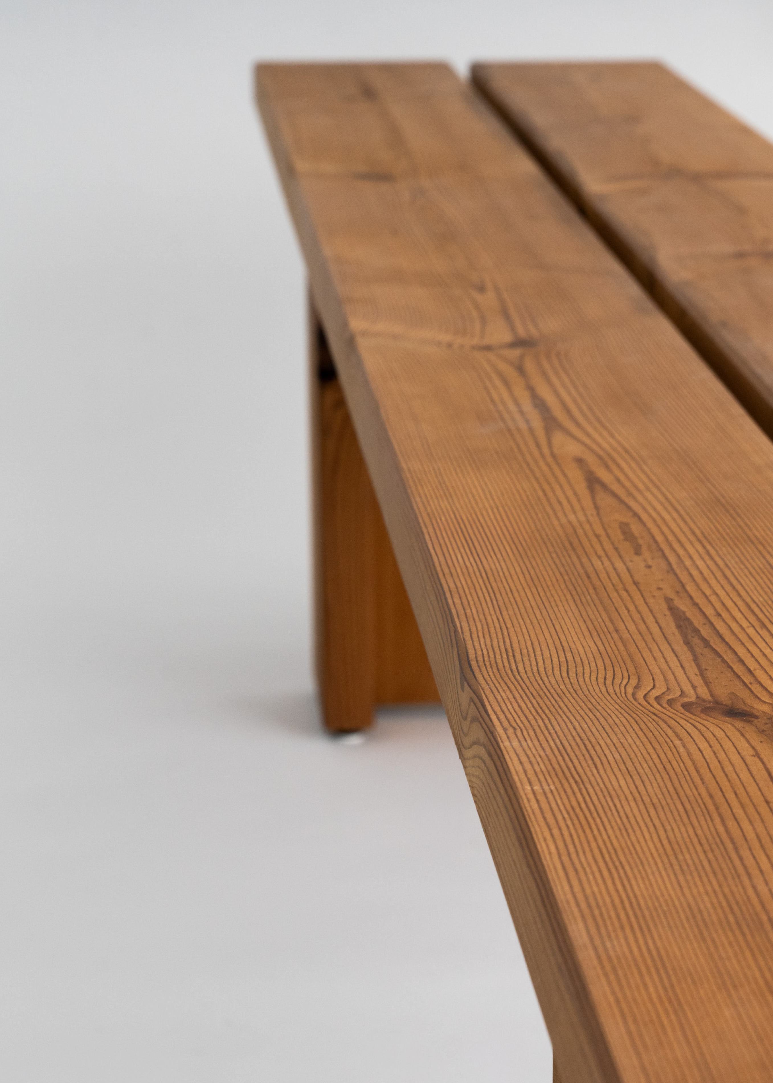 013 Osa Outdoor Bench