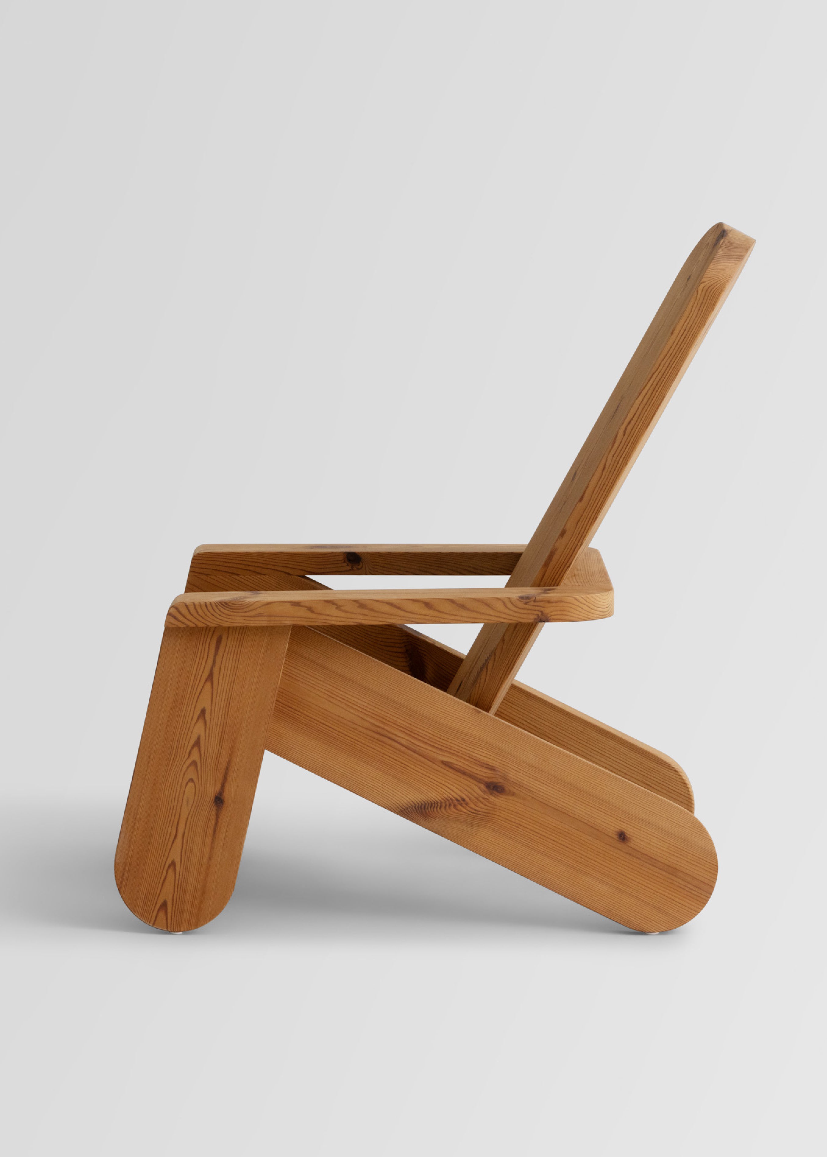 015 Peace Outdoor Lounge Chair
