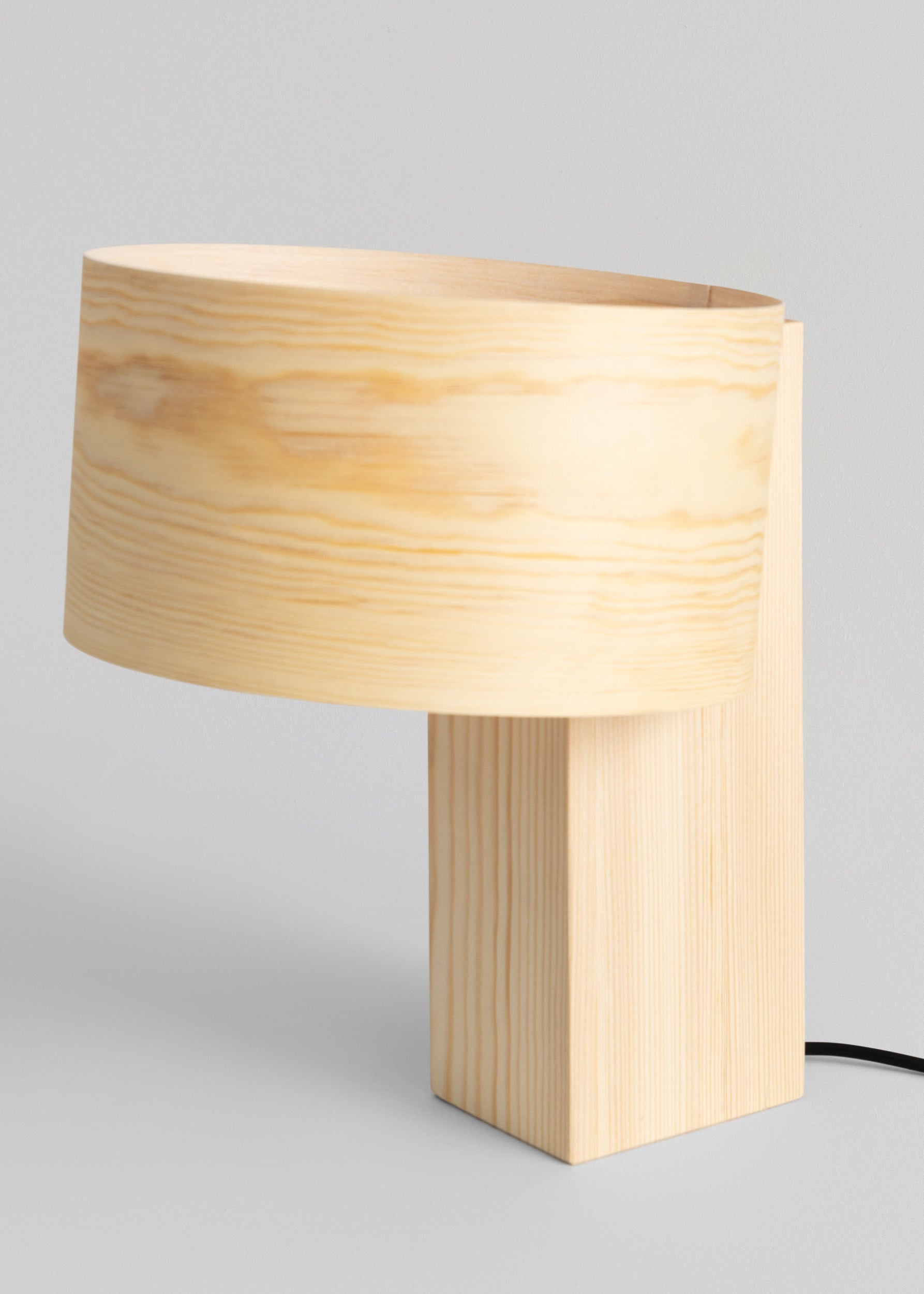 018 Hoop Table Lamp Medium