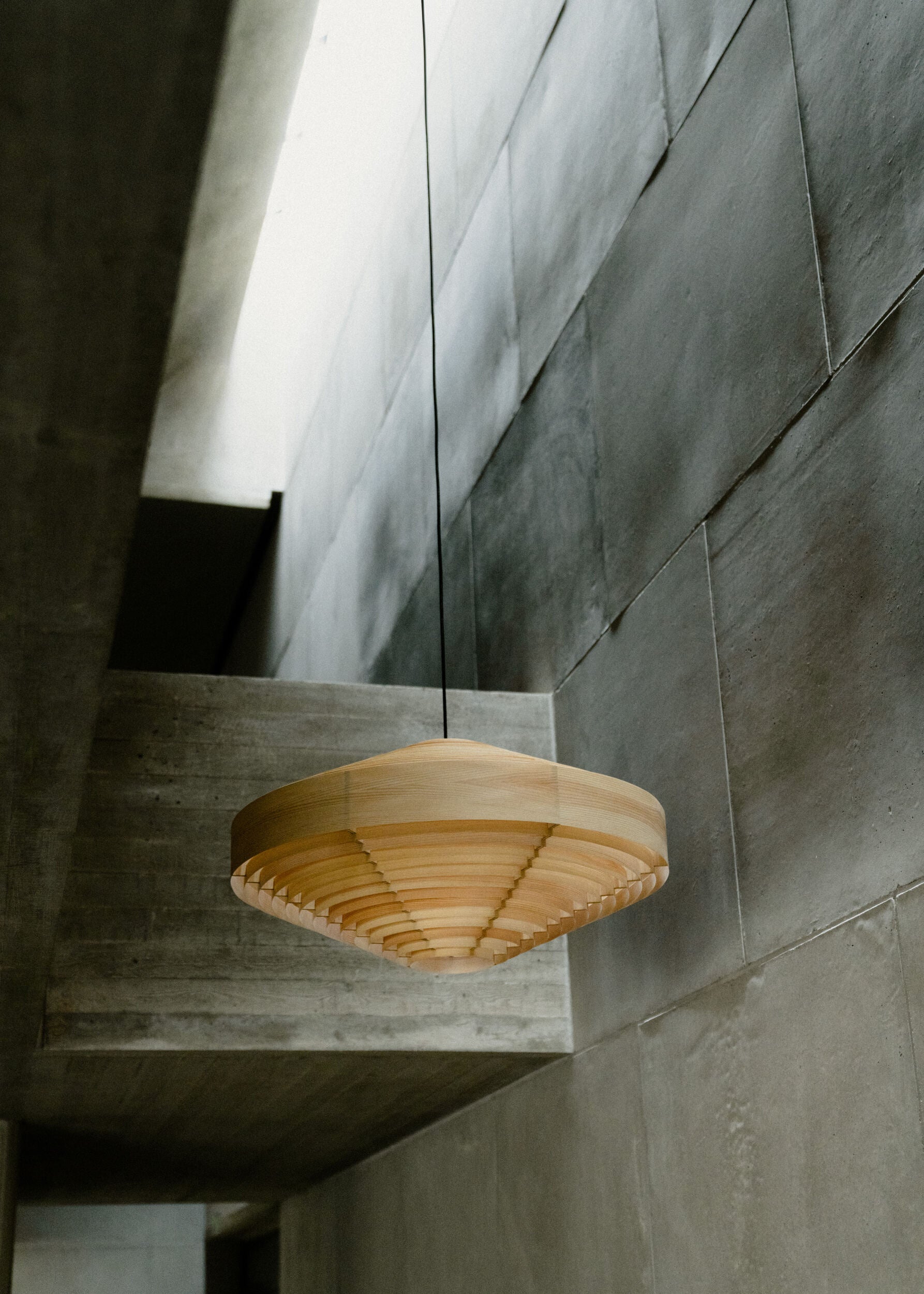 1003 Hans Pendant XL 90 by Hans-Agne Jakobsson – Vaarnii