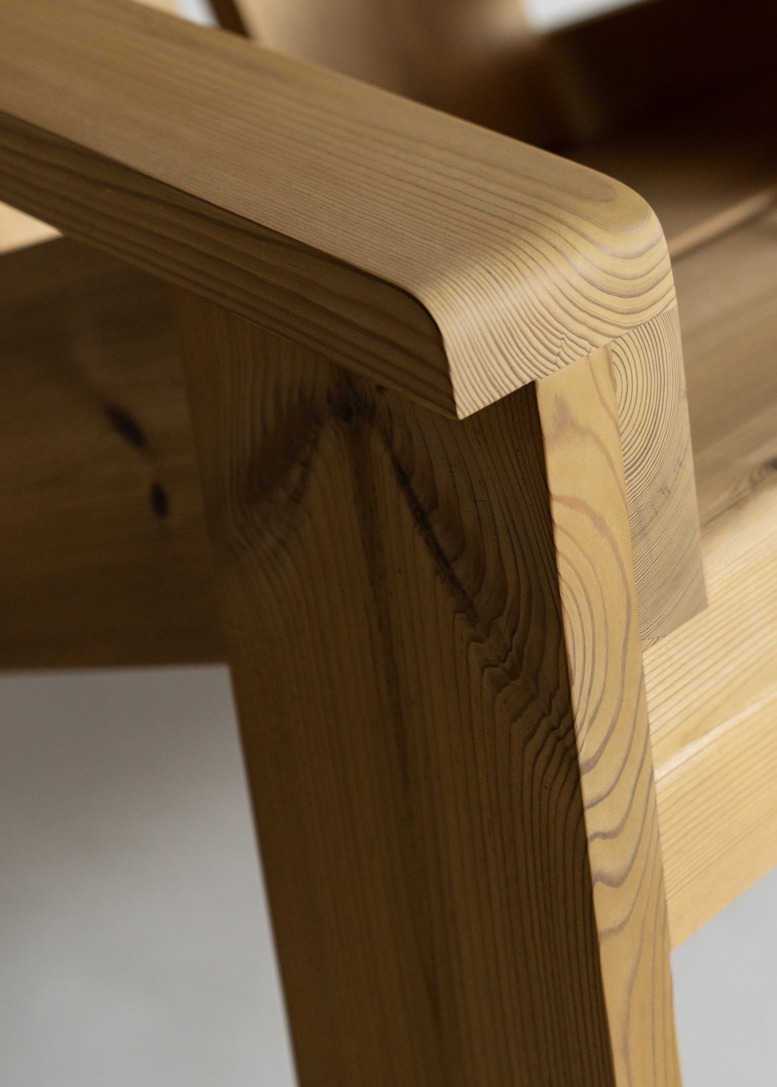 015 Peace Outdoor Lounge Chair by Faye Toogood – Vaarnii